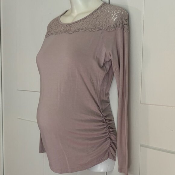 Old Navy maternity long sleeve top - Picture 1 of 6